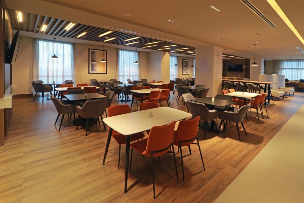 Holiday Inn Express - Monterrey - Fundidora By Ihg Exterior foto